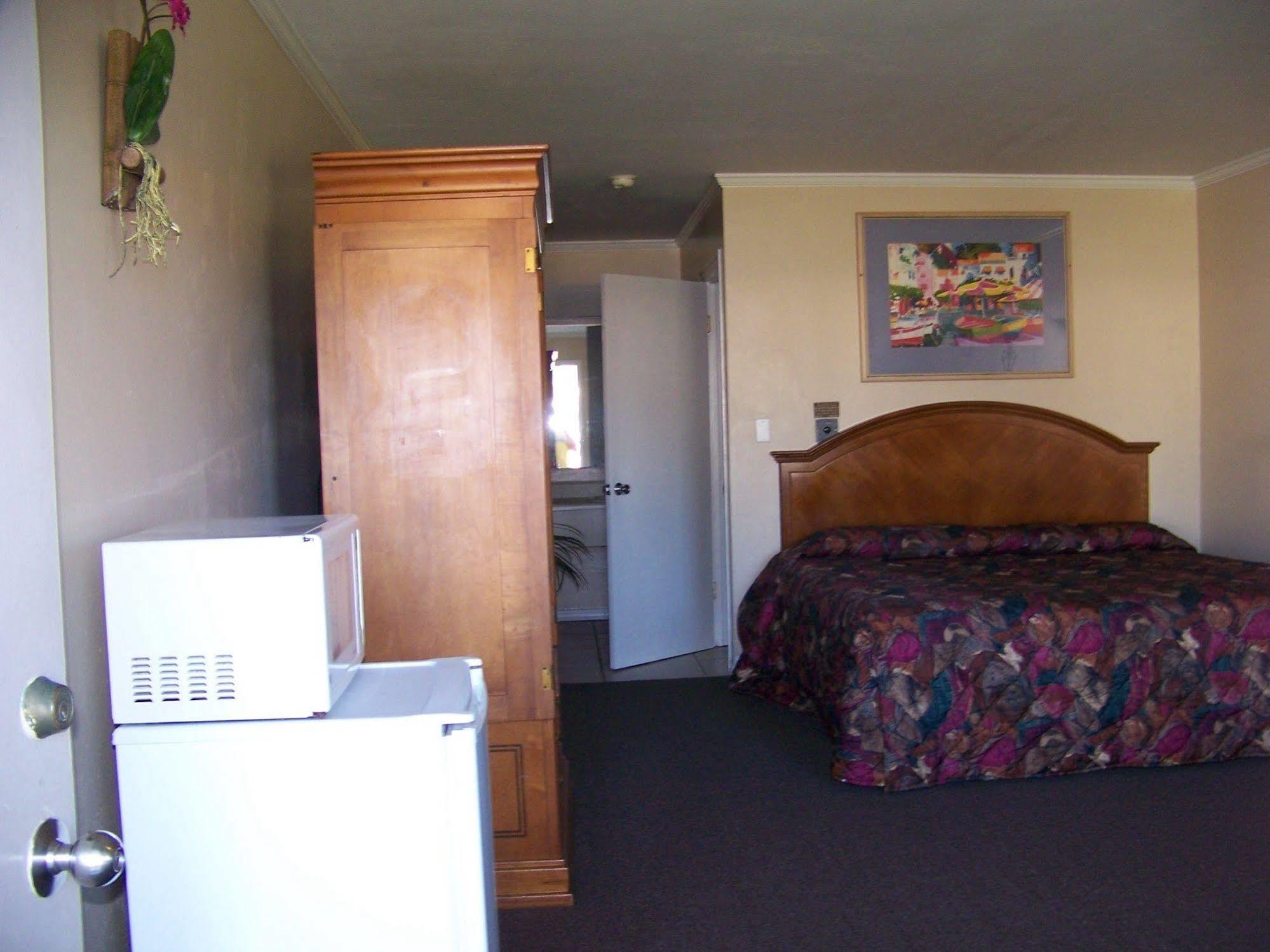 Emerald Sands Inn Milton Exteriör bild